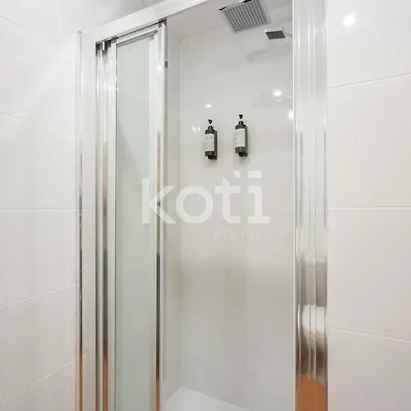 Koti - Stella Views Apartment